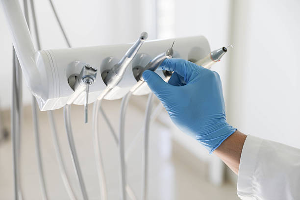 Professional Teeth Whitening technician working in Mansfield, LA